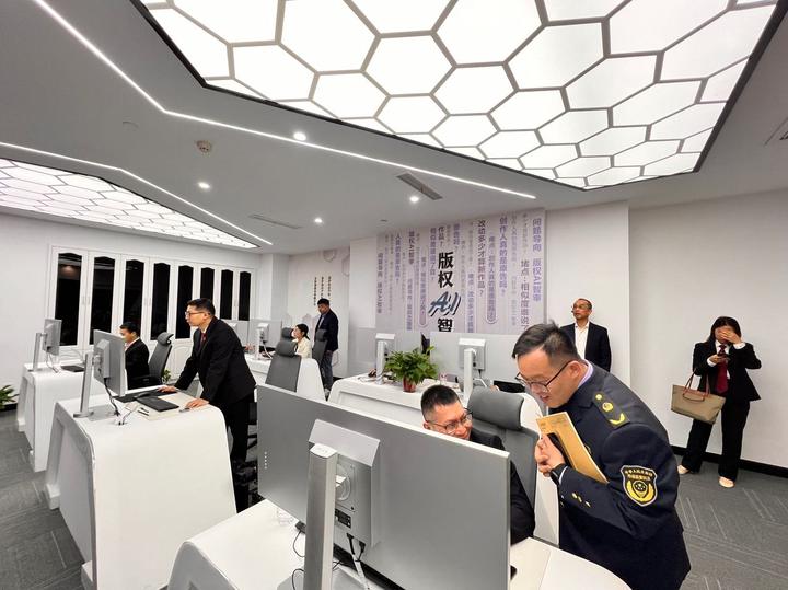 版权AI智审系统应用场景